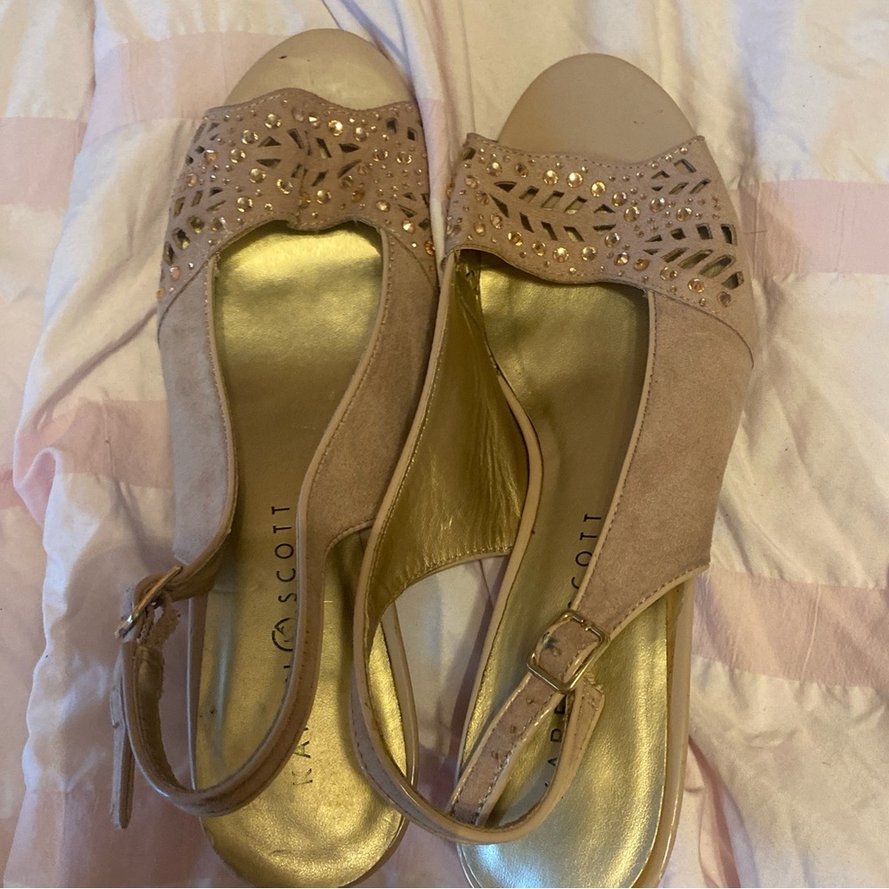 Light pink heels with Cutout Design